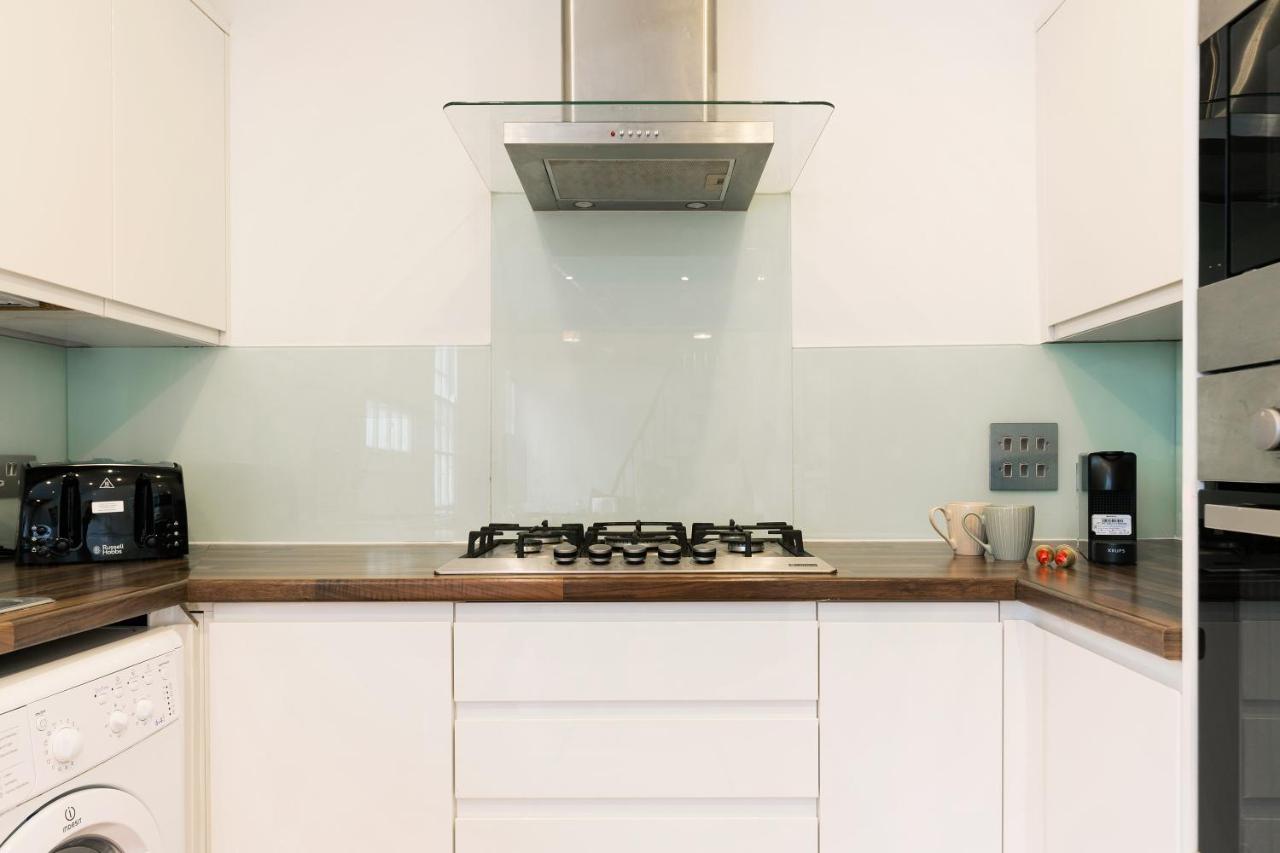 Spacious 4 Bedrooms Flat In New Oxford Street London Ngoại thất bức ảnh