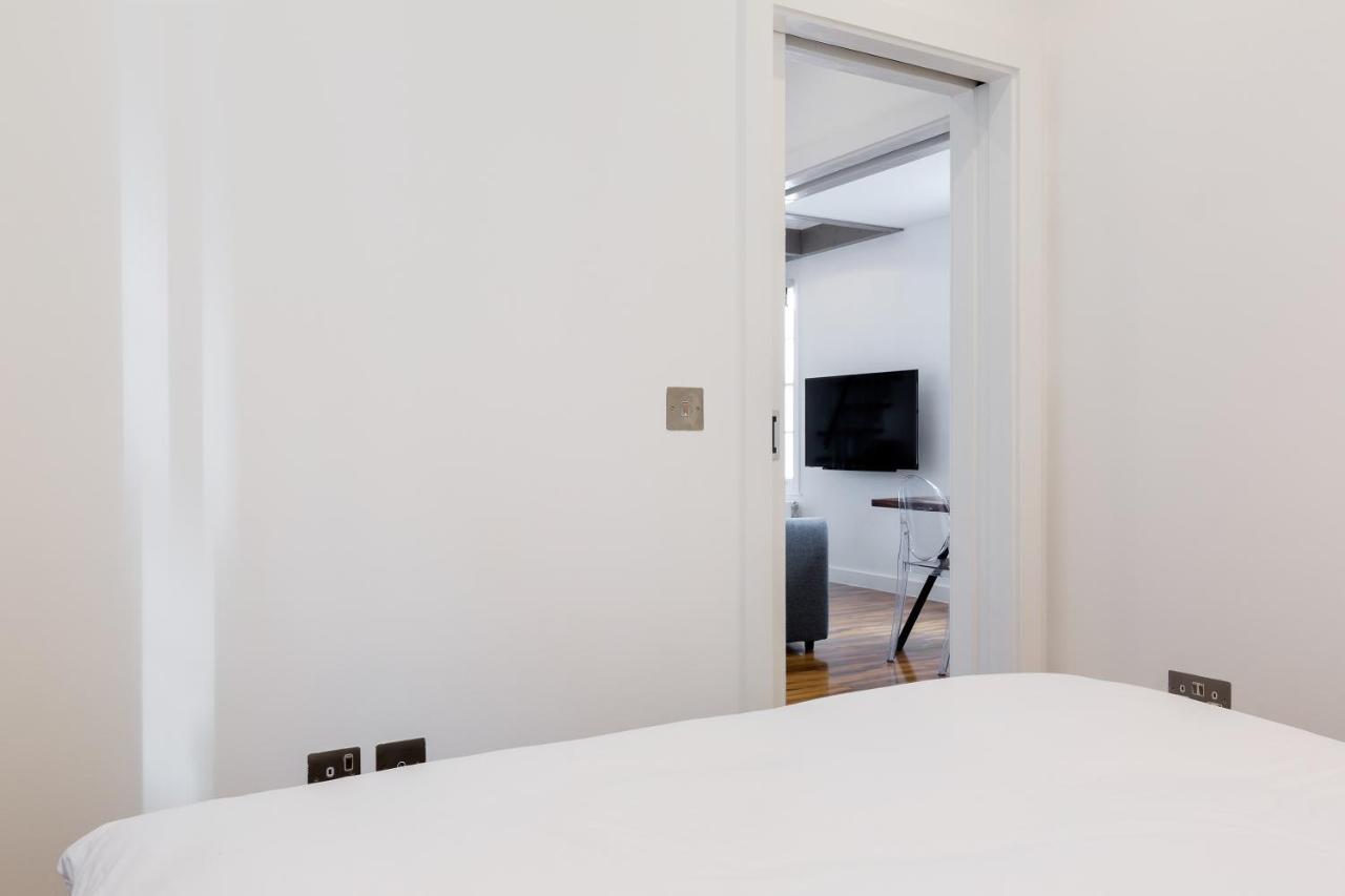 Spacious 4 Bedrooms Flat In New Oxford Street London Ngoại thất bức ảnh